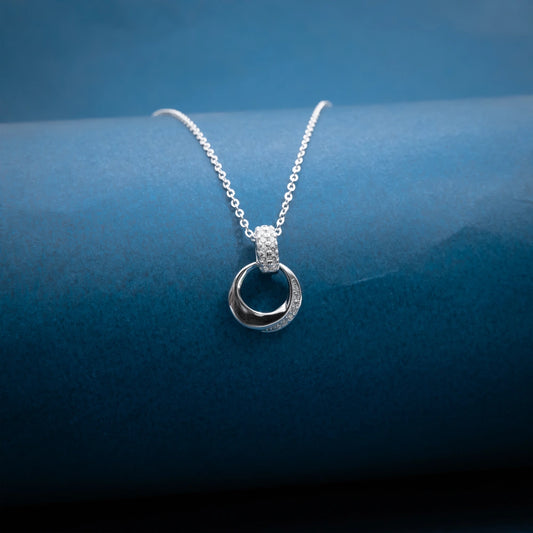 Silver Interlocking Circle Necklace