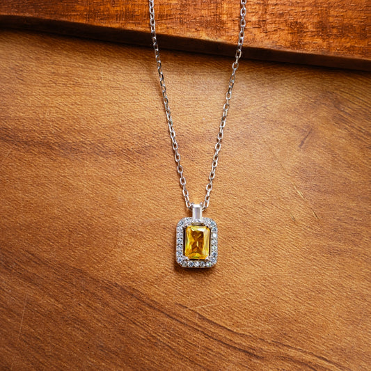 Golden Emerald Crystal Chain Pendant