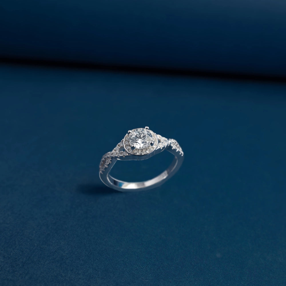 Twisted Halo Brilliance Ring