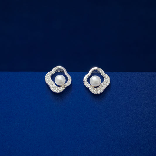 Pearl Clover Stud Earrings