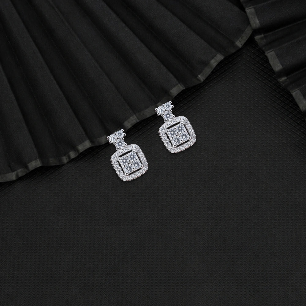 Royal Halo Pendant Diamond Necklace Set