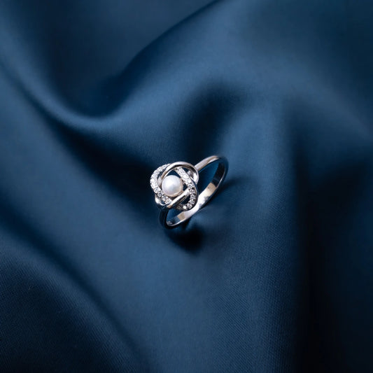 Luna Pearl Twist Ring