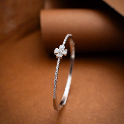 Silver Mother of Pearl Clover Bracelet