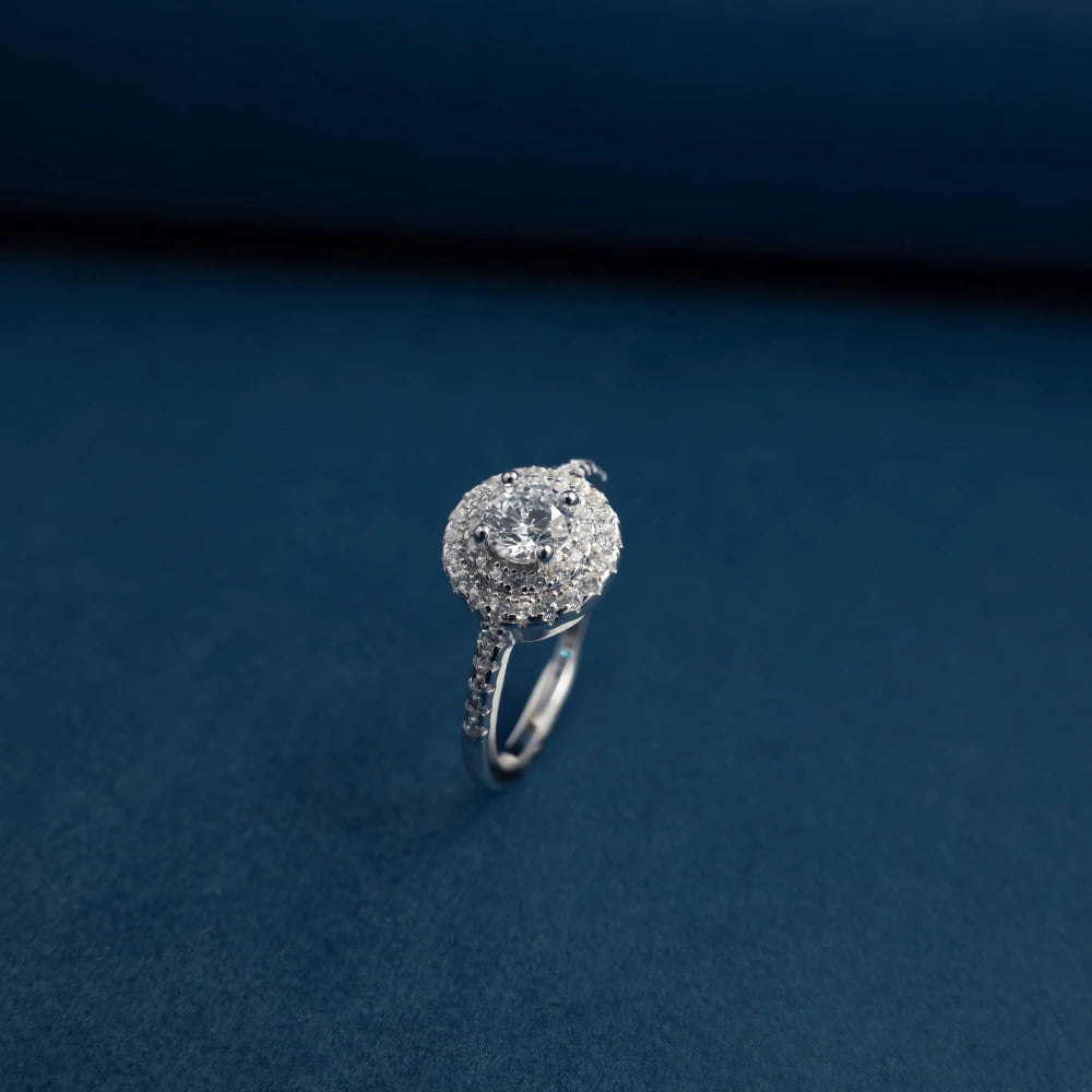 Luna Halo Brilliance Ring