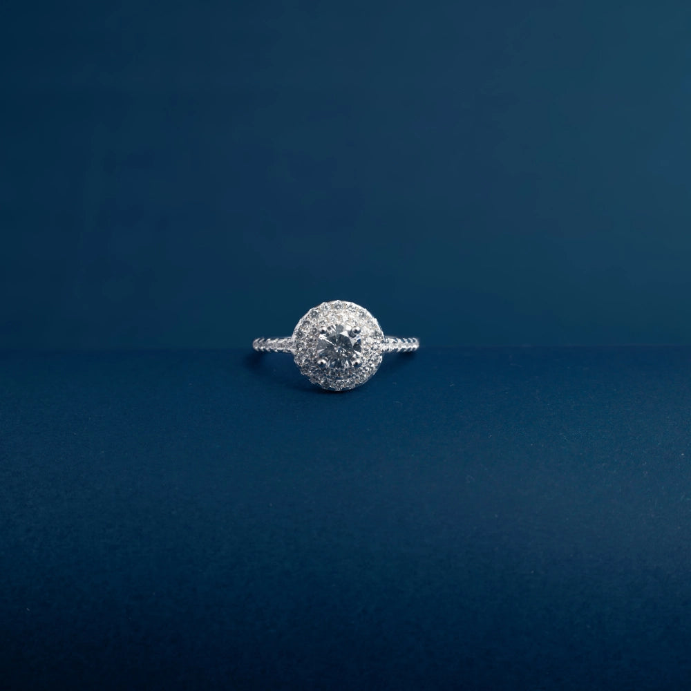 Luna Halo Brilliance Ring