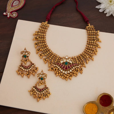 Amraprava Necklace Set